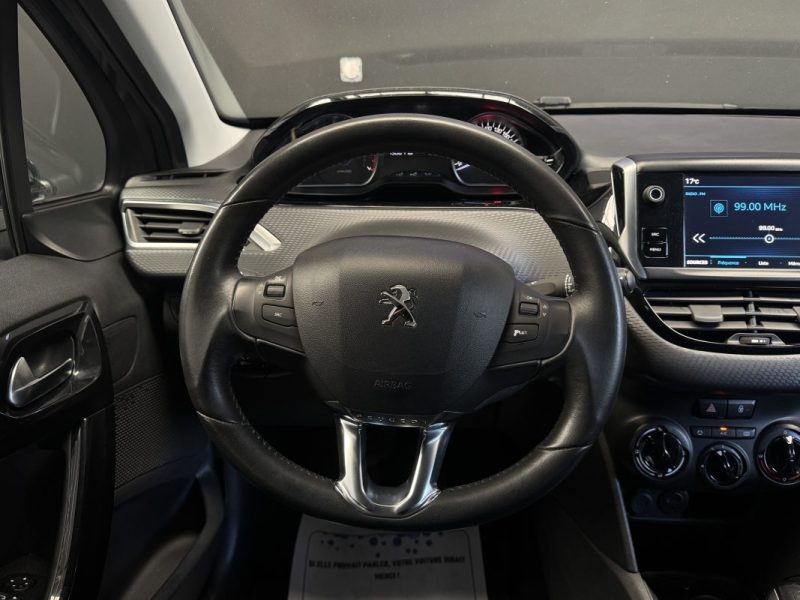 PEUGEOT 208 1.2 PURETECH 82ch STYLE 5P 2018