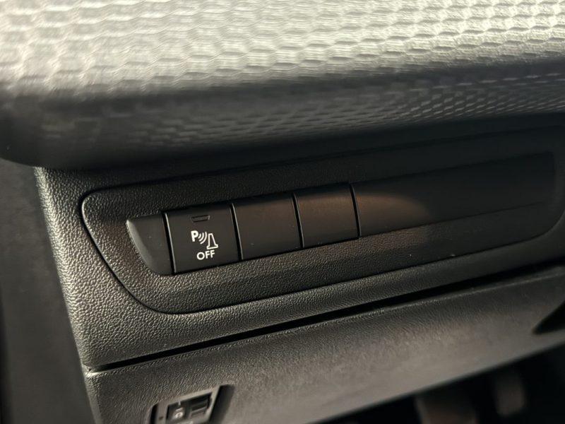 PEUGEOT 208 1.2 PURETECH 82ch STYLE 5P 2018