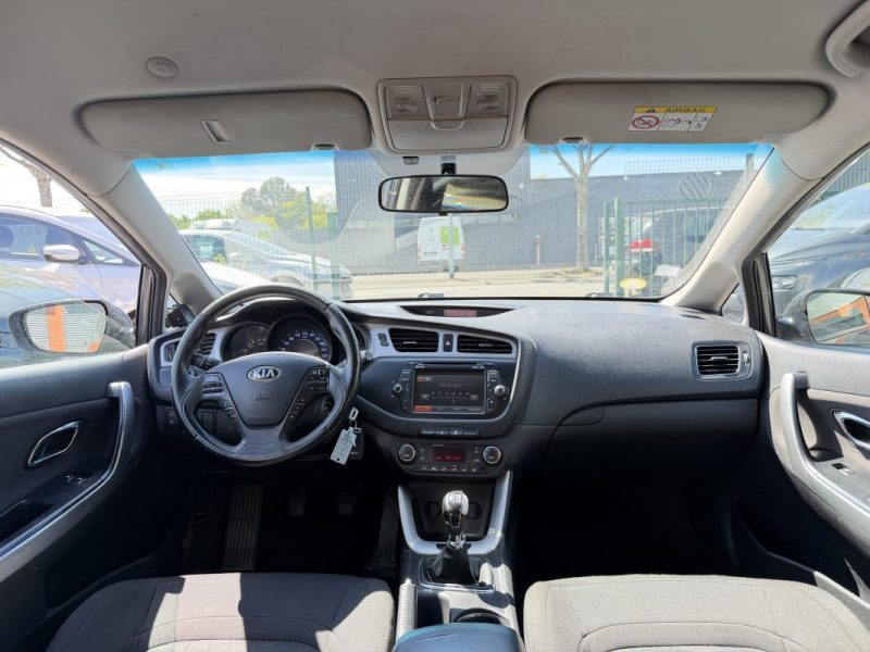 KIA CEE-D 1.6 CRDI 110 cv - GARANTIE 12 mois - Business 
