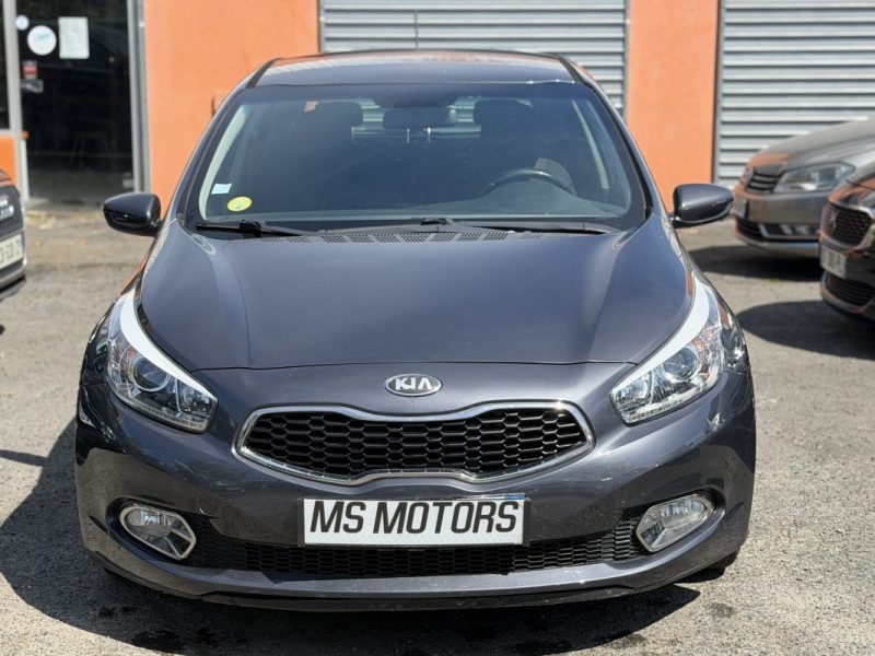 KIA CEE-D 1.6 CRDI 110 cv - GARANTIE 12 mois - Business 
