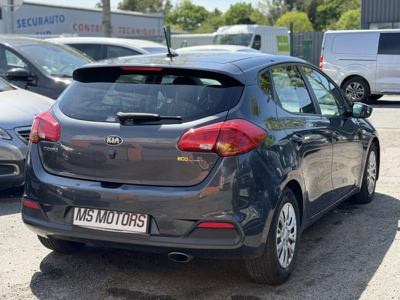 KIA CEE-D 1.6 CRDI 110 cv - GARANTIE 12 mois - Business 