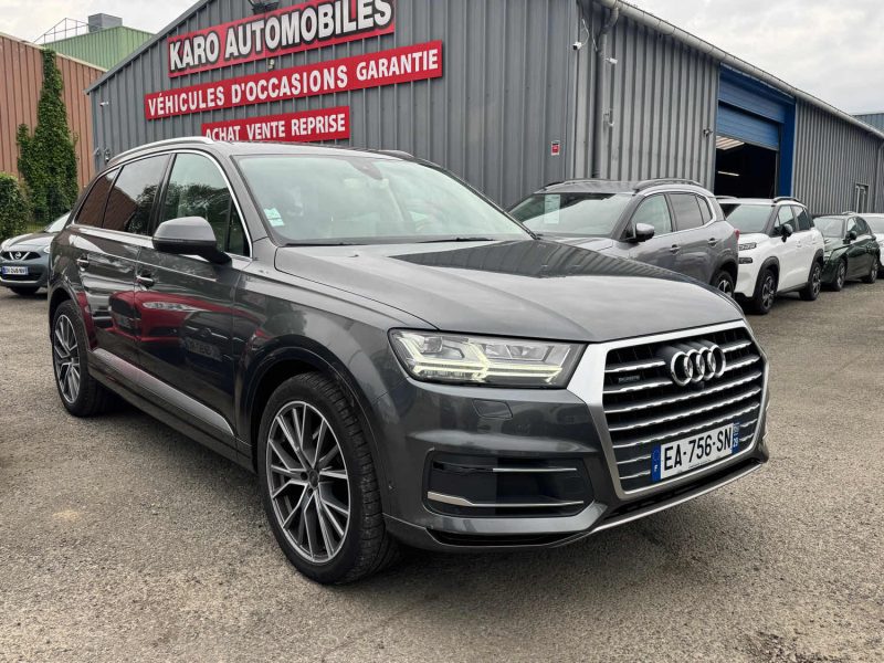 AUDI Q7 
