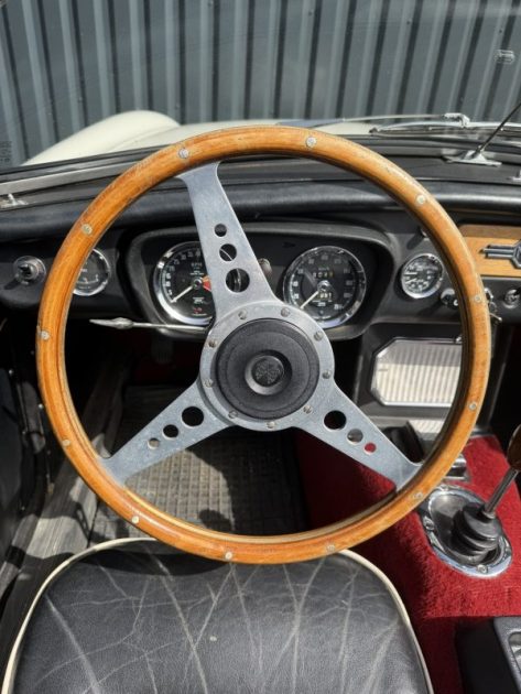 MG B ROADSTER CABRIOLET - 1966