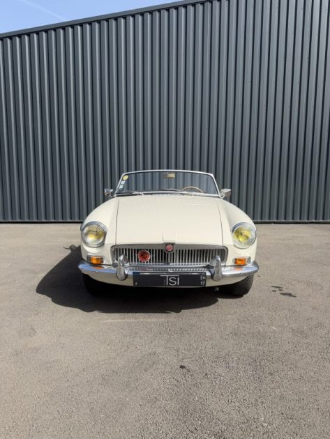 MG B ROADSTER CABRIOLET - 1966