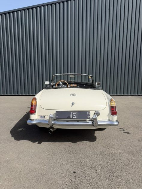 MG B ROADSTER CABRIOLET - 1966