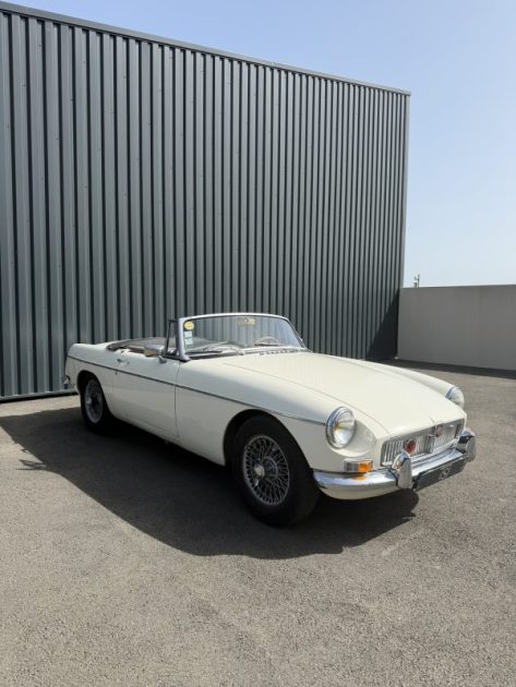 MG B ROADSTER CABRIOLET - 1966