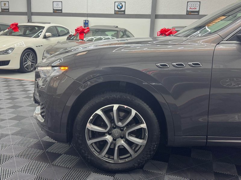 MASERATI LEVANTE 3.0 V6 275ch DIESEL GRANLUSSO GARANTIE 24 MOIS HISTORIQUE COMPLET 