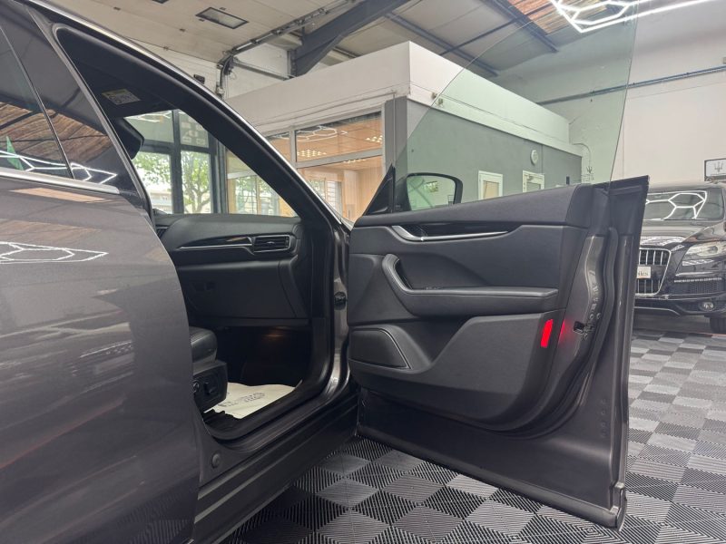 MASERATI LEVANTE 3.0 V6 275ch DIESEL GRANLUSSO GARANTIE 24 MOIS HISTORIQUE COMPLET 