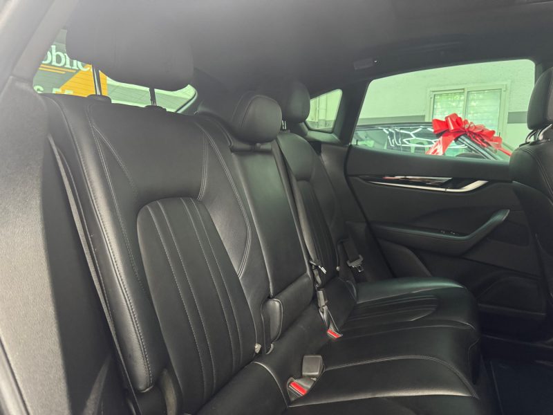 MASERATI LEVANTE 3.0 V6 275ch DIESEL GRANLUSSO GARANTIE 24 MOIS HISTORIQUE COMPLET 