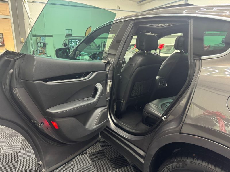 MASERATI LEVANTE 3.0 V6 275ch DIESEL GRANLUSSO GARANTIE 24 MOIS HISTORIQUE COMPLET 
