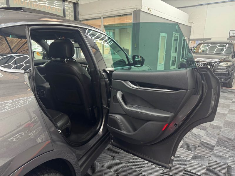 MASERATI LEVANTE 3.0 V6 275ch DIESEL GRANLUSSO GARANTIE 24 MOIS HISTORIQUE COMPLET 