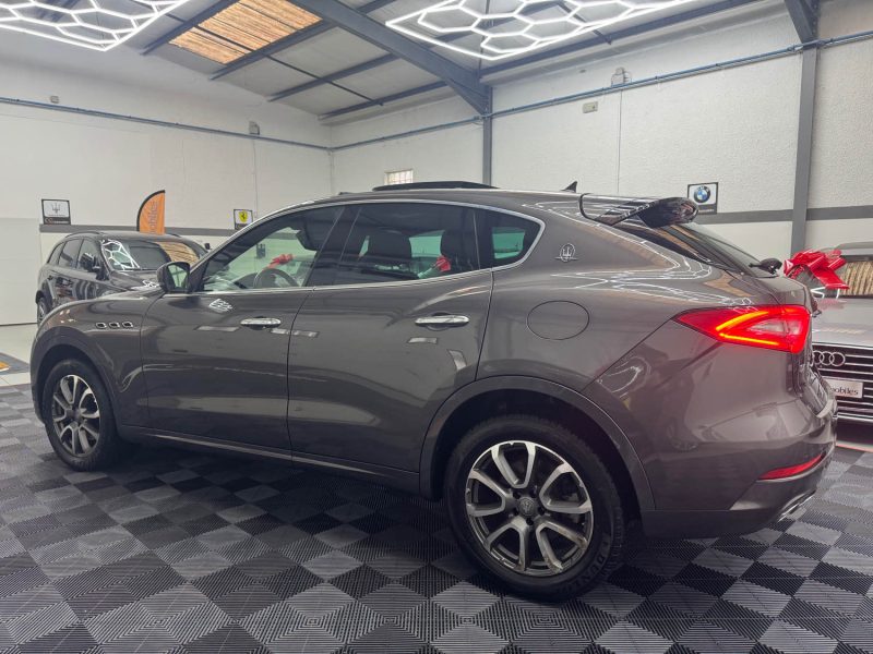 MASERATI LEVANTE 3.0 V6 275ch DIESEL GRANLUSSO GARANTIE 24 MOIS HISTORIQUE COMPLET 
