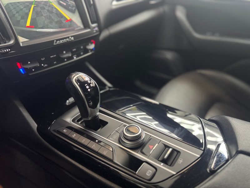 MASERATI LEVANTE 3.0 V6 275ch DIESEL GRANLUSSO GARANTIE 24 MOIS HISTORIQUE COMPLET 