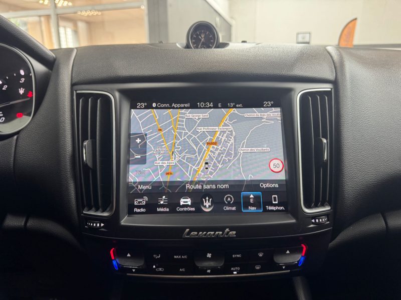 MASERATI LEVANTE 3.0 V6 275ch DIESEL GRANLUSSO GARANTIE 24 MOIS HISTORIQUE COMPLET 