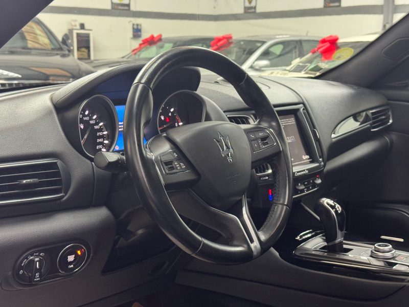 MASERATI LEVANTE 3.0 V6 275ch DIESEL GRANLUSSO GARANTIE 24 MOIS HISTORIQUE COMPLET 