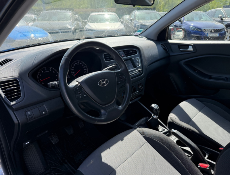 HYUNDAI I20 1.2 75 CV INITIA ECRAN BLUETOOTH CLIM  2019