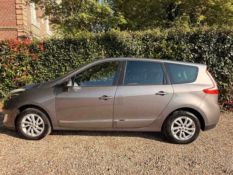RENAULT SCENICIII GRAND 1.5 DCI 110 AUTHENTIQUE 7P 2012