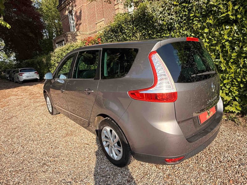 RENAULT SCENICIII GRAND 1.5 DCI 110 AUTHENTIQUE 7P 2012