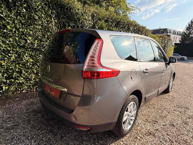 RENAULT SCENICIII GRAND 1.5 DCI 110 AUTHENTIQUE 7P 2012