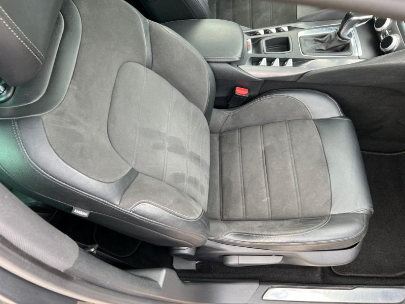 DS DS5 2.0 BlueHDi 180 ch So Chic S&S EAT6