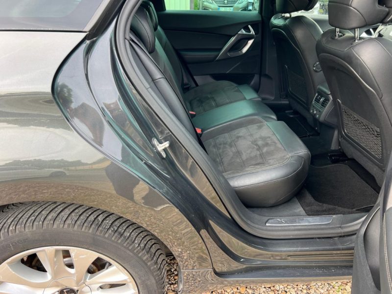 DS DS5 2.0 BlueHDi 180 ch So Chic S&S EAT6