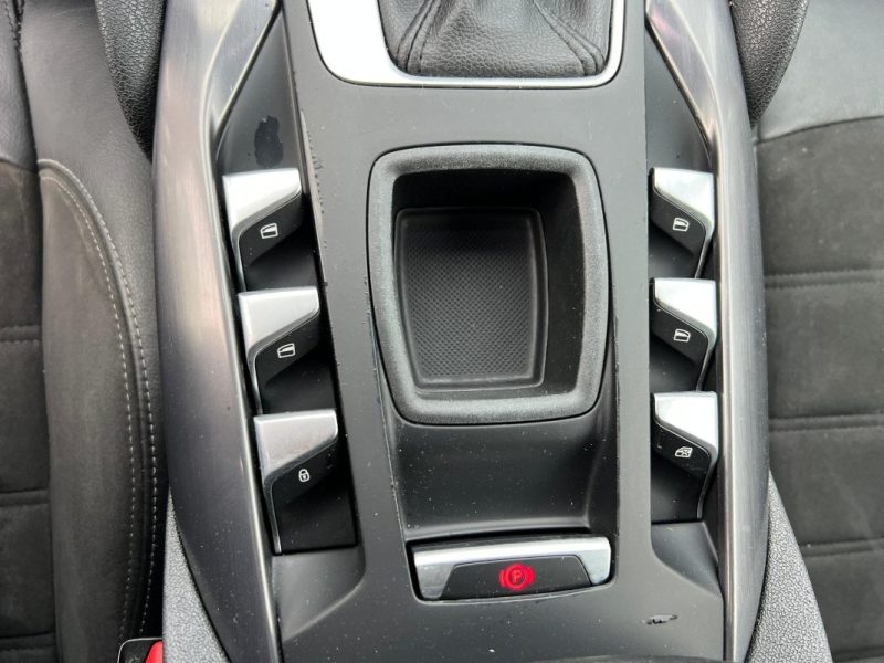 DS DS5 2.0 BlueHDi 180 ch So Chic S&S EAT6