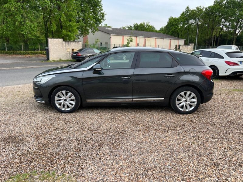 DS DS5 2.0 BlueHDi 180 ch So Chic S&S EAT6