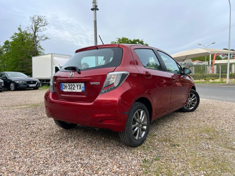 TOYOTA YARIS 100 VVT-i Dynamic 5P