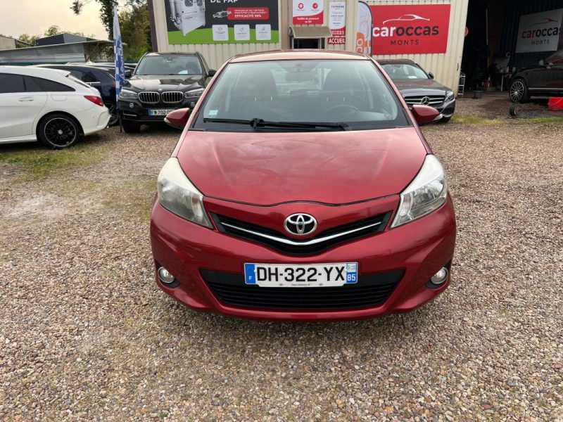 TOYOTA YARIS 100 VVT-i Dynamic 5P