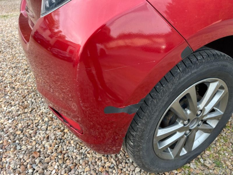 TOYOTA YARIS 100 VVT-i Dynamic 5P