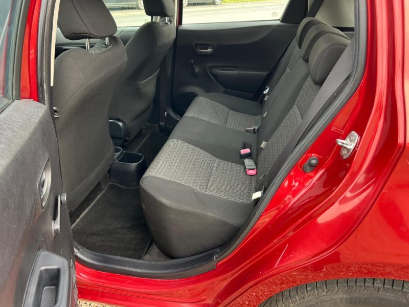 TOYOTA YARIS 100 VVT-i Dynamic 5P