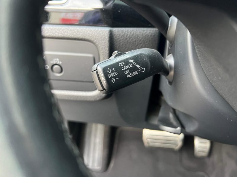 VOLKSWAGEN TOUAREG 3.0 TDI 262 ch BlueMotion R-Line Carat 4Motion Tiptronic