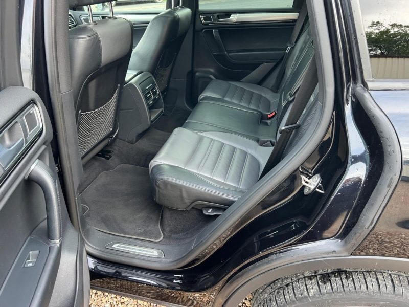 VOLKSWAGEN TOUAREG 3.0 TDI 262 ch BlueMotion R-Line Carat 4Motion Tiptronic