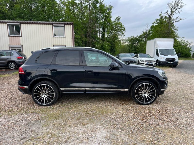 VOLKSWAGEN TOUAREG 3.0 TDI 262 ch BlueMotion R-Line Carat 4Motion Tiptronic