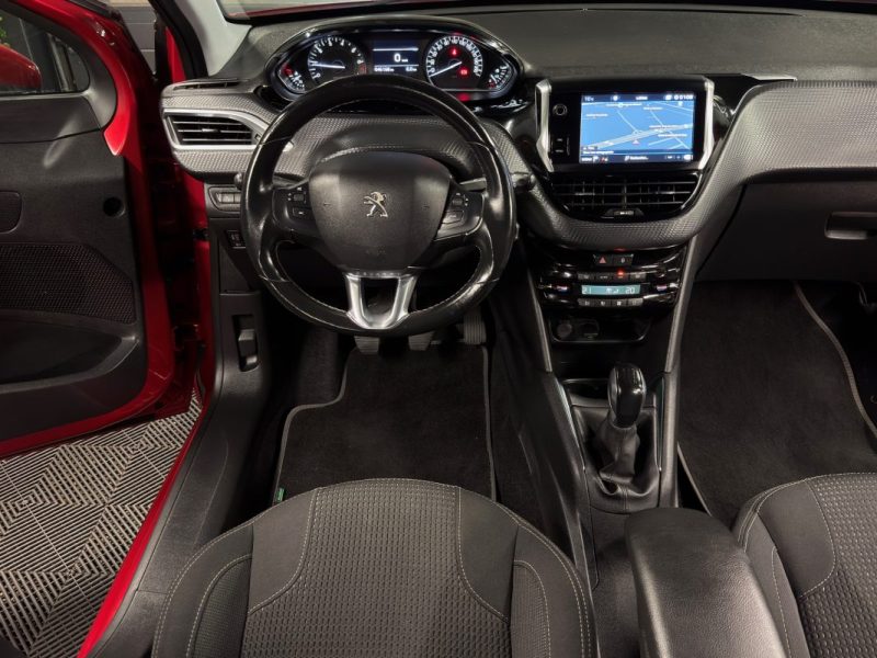 PEUGEOT 208 PHASE 2 TECH EDITION 1.2 82 Cv APPLE CARPLAY & ANDROID 5 PORTES ECRAN GPS - Garantie 1an
