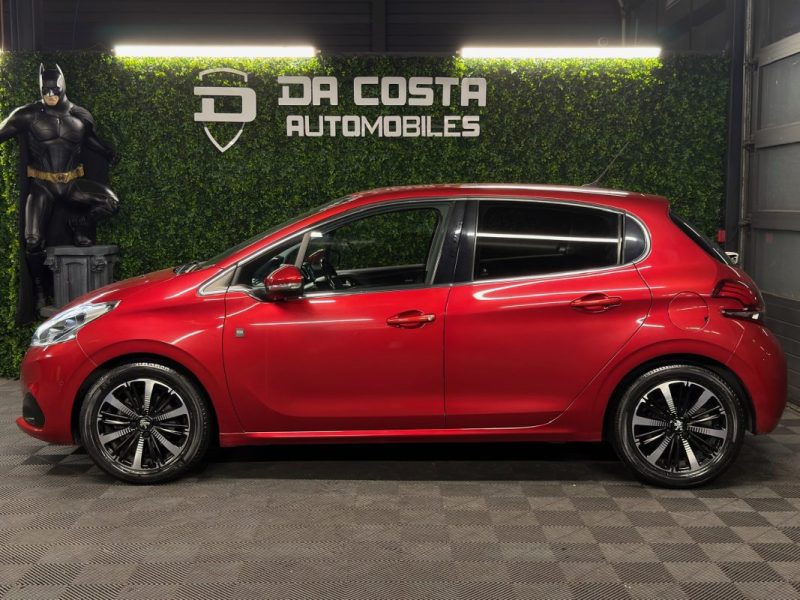 PEUGEOT 208 PHASE 2 TECH EDITION 1.2 82 Cv APPLE CARPLAY & ANDROID 5 PORTES ECRAN GPS - Garantie 1an