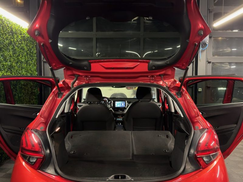 PEUGEOT 208 PHASE 2 TECH EDITION 1.2 82 Cv APPLE CARPLAY & ANDROID 5 PORTES ECRAN GPS - Garantie 1an