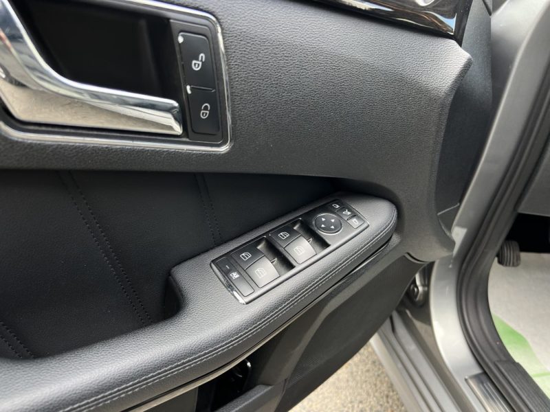 MERCEDES CLASSE E 4 IV 350 CDI 3.0 V6 231 Cv BOITE AUTO INTERIEUR CUIR TOIT OUVRANT - GARANTIE 1 AN