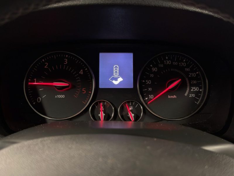 RENAULT LAGUNA 3 III BERLINE 2.0 DCI 130 Cv 1ERE MAIN 49 900 Kms ATTELAGE GPS TOMTOM - GARANTIE 1 AN