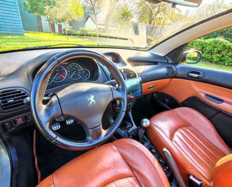 PEUGEOT 206 CC 2.0 16v ROLAND GARROS 136cv