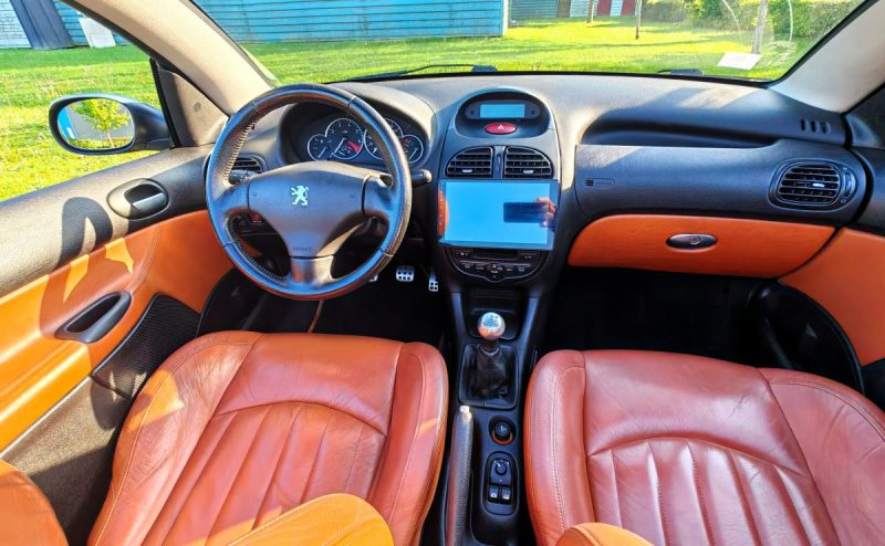 PEUGEOT 206 CC 2.0 16v ROLAND GARROS 136cv