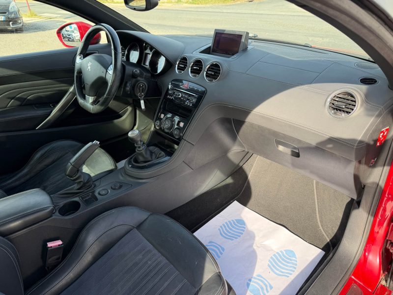 PEUGEOT RCZ  ESSENCE 156