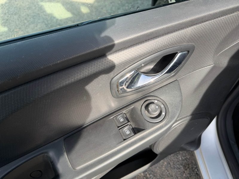 RENAULT CLIO IV 1.5 DCI 75 DIESEL CLIM