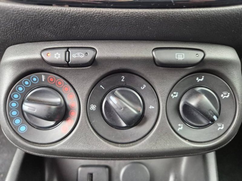 OPEL CORSA 1.4 90CH PLAY 5P 2016