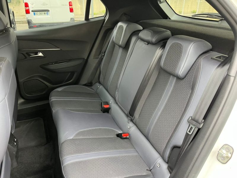 PEUGEOT 2008 1.2 PURETECH 130CH S&S ALLURE