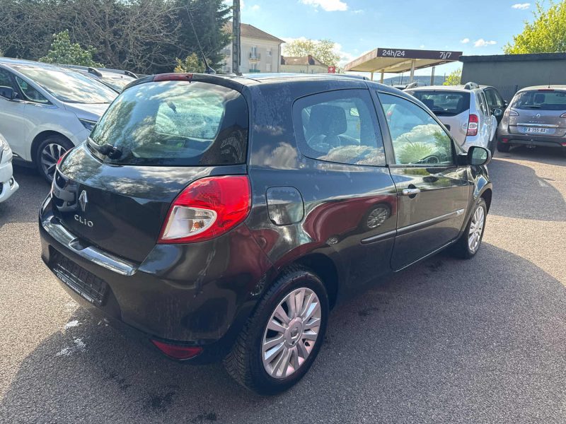 RENAULT  CLIO 1.2 75CV  DYNAMIQUE 