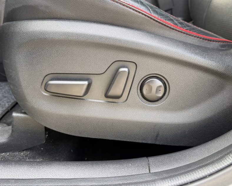 KIA Sportage GT LINE 136ch DCT7  - TOIT OUVRANT - ATTELAGE