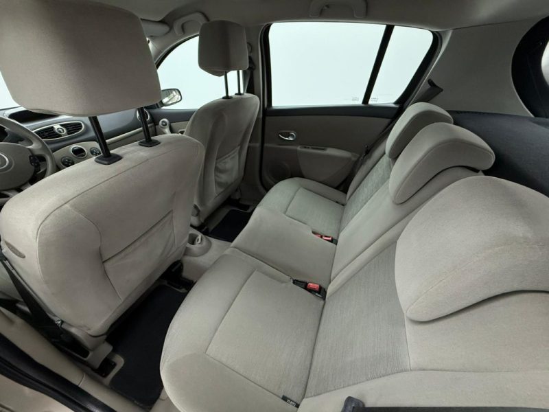 RENAULT CLIO III 1.2 80CV QUICKSHIFT BVA GARANTIE 12 MOIS