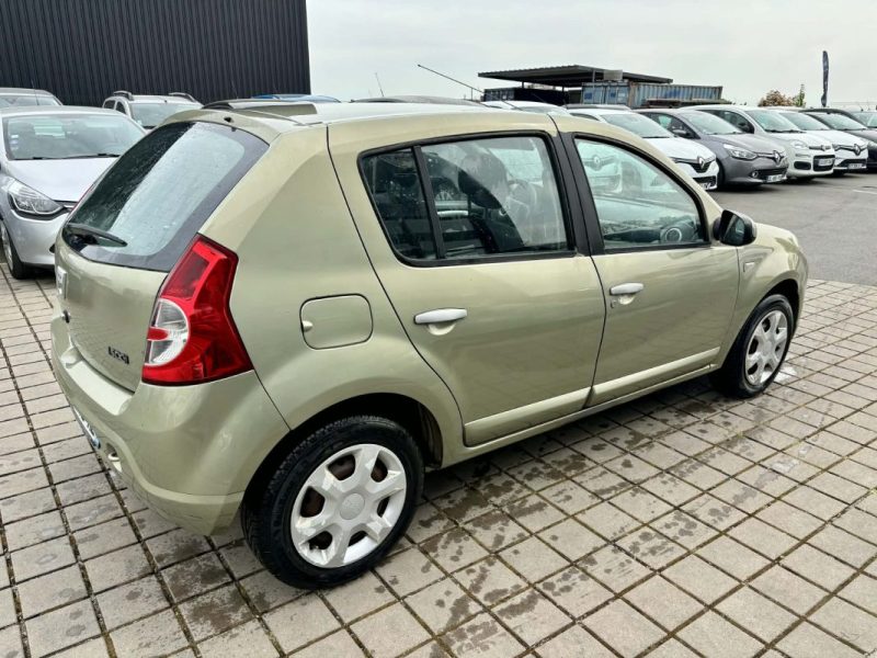 DACIA SANDERO 1.5 DCI 85 ECO2 LAURÉATE 