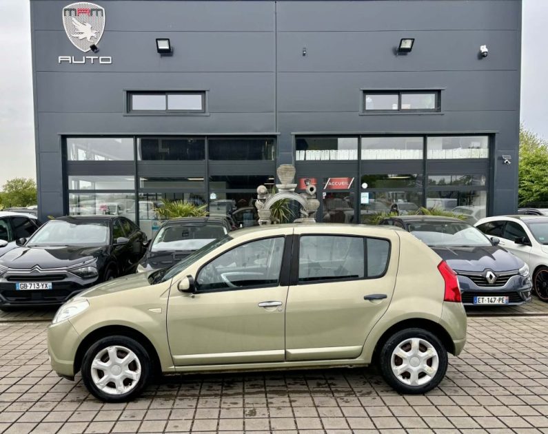 DACIA SANDERO 1.5 DCI 85 ECO2 LAURÉATE 2009